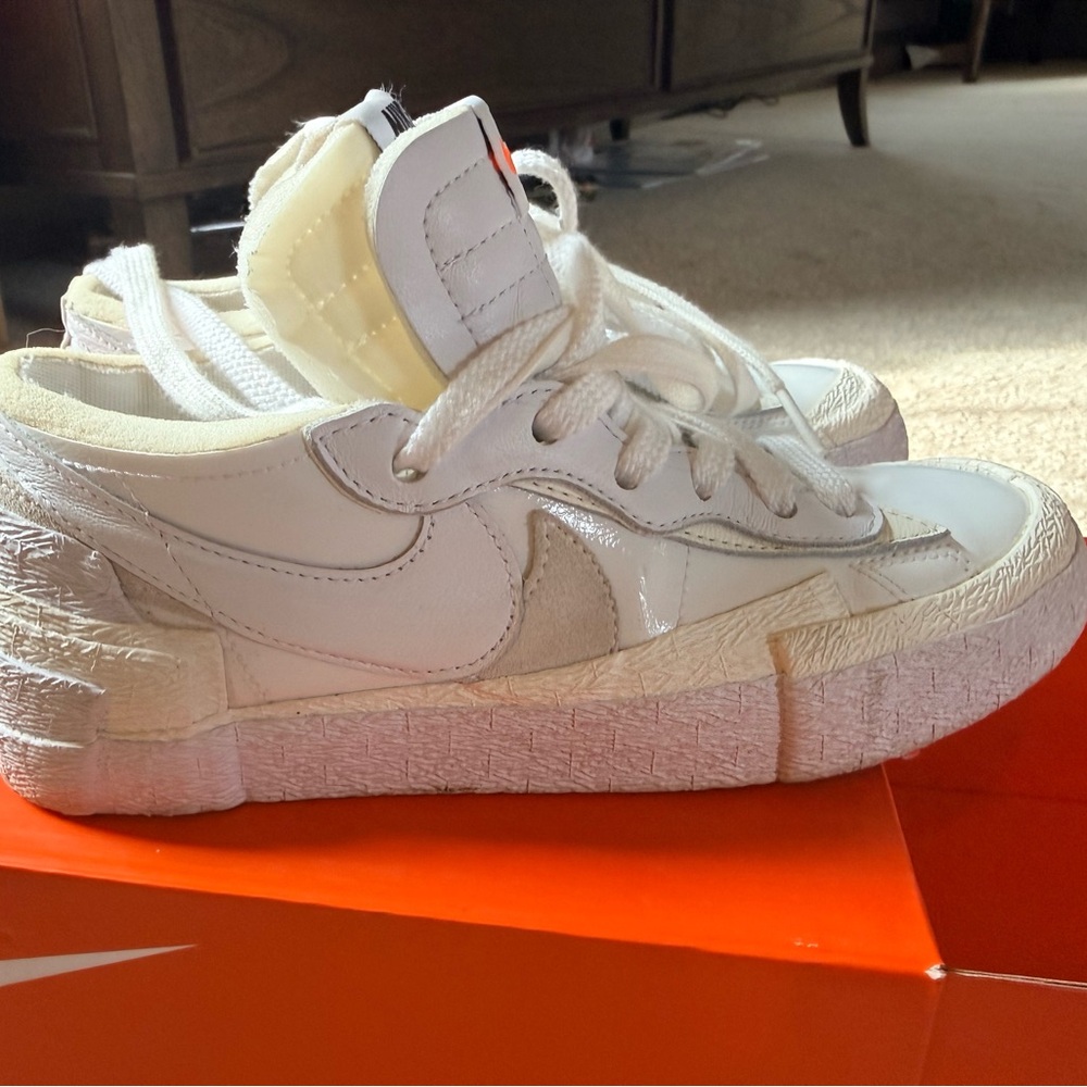 Nike Blazer x sacai White/cream size 5 (6.5 women). Good used condition.
